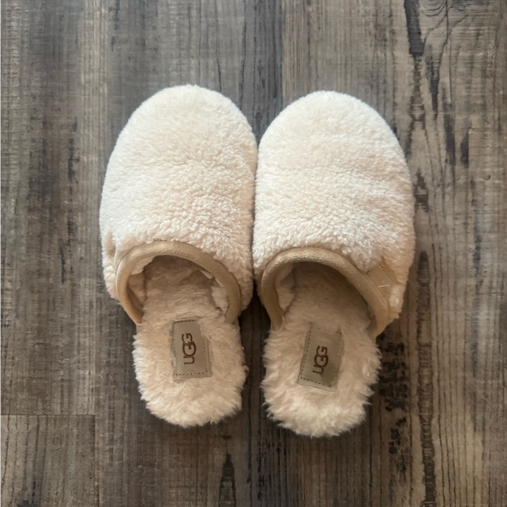 UGG Soft Cream Slippers